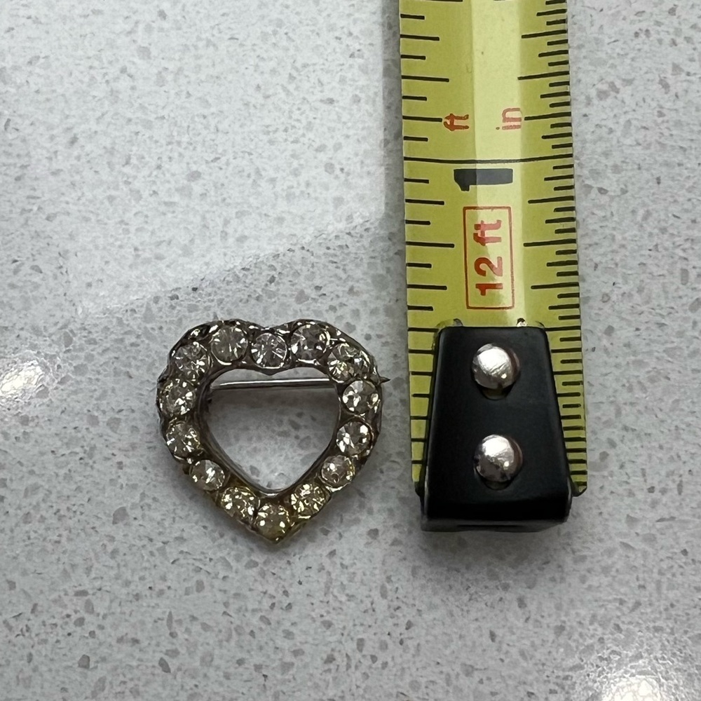 Vintage Heart Pins Dainty Tiny Valentine's Day Brooches - Picture 10 of 10